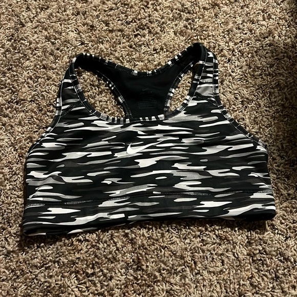 Nike Sports Bra - Picture 1 of 5